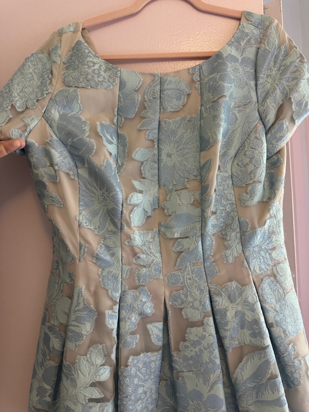 St. John Light Blue and Cream Floral Fit-and-Flare Midi Dress - Picture 2 of 10